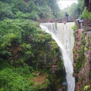 世界上最危險的村莊-太行山深處,懸崖上郭亮